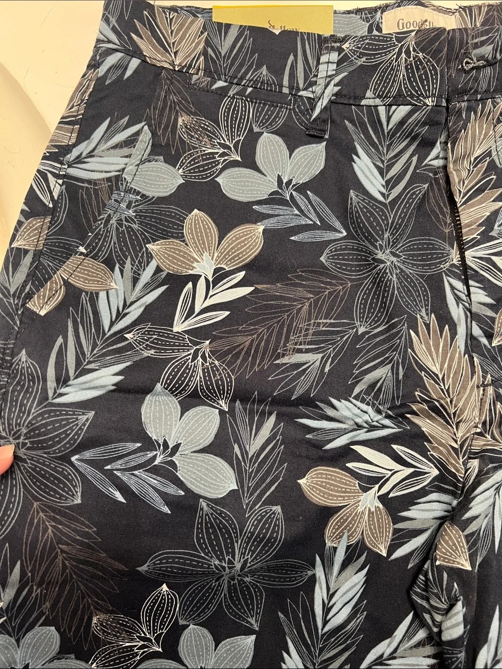 Goodfellow & Co Black Floral Leaf Print Hybrid Shorts